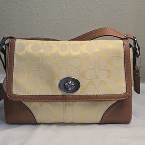 Coach Hampton Lemon Yellow Signature Purse F13066